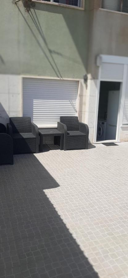 Minimalist Apartment Located Near Belem Lisabona Exterior foto